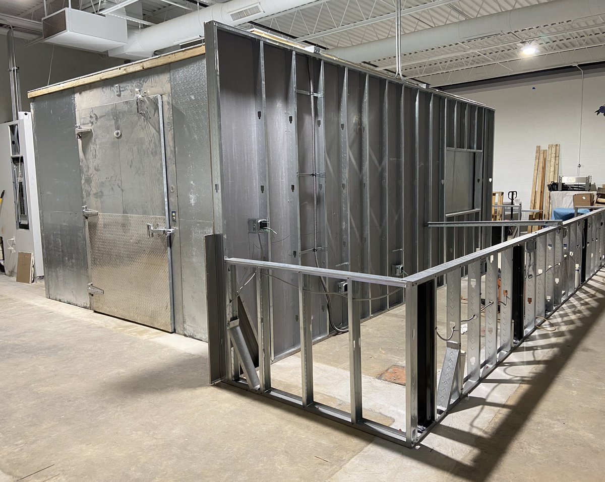 Starting to take shape
•
#brewery #construction #cooler #littlecottagebrewery