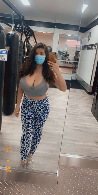 5&rsquo;8 https://t.co/JtIP2onceS<a href="/tag/lasvegas"class="tags"><span>#lasvegas</span></a><a href="/tag/couples"class="tags"><span>#couples</span></a><a href="/tag/sexwork"class="tags"><span>#sexwork</span></a><a href="/tag/airbnb"class="tags"><span>#airbnb</span></a><a href="/tag/meetups"class="tags"><span>#meetups</span></a><a href="/tag/onlyfans"class="tags"><span>#onlyfans</span></a>