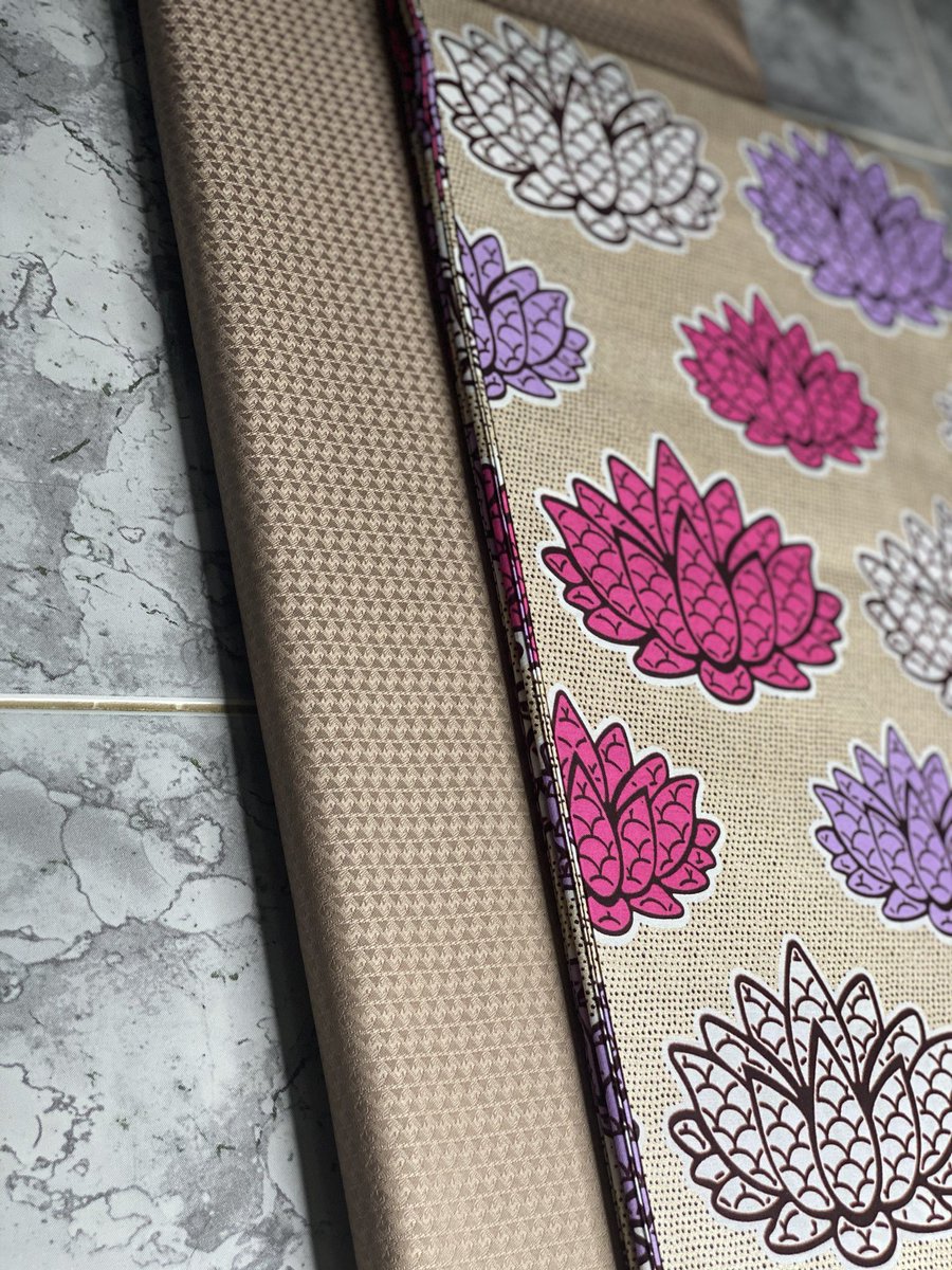 spruce_fabrics's tweet photo. Mr&amp;Mrs collection❤️ (A 2% discount on all our MR&amp;MRS collection).
133,280 with 10 super 120.
79,380 with 5 super 120. 
President super 120 
10 yards - 110,000
5 yards - 55,000
Exclusive premium wax
26,000 https://t.co/EpAuLY2XKP