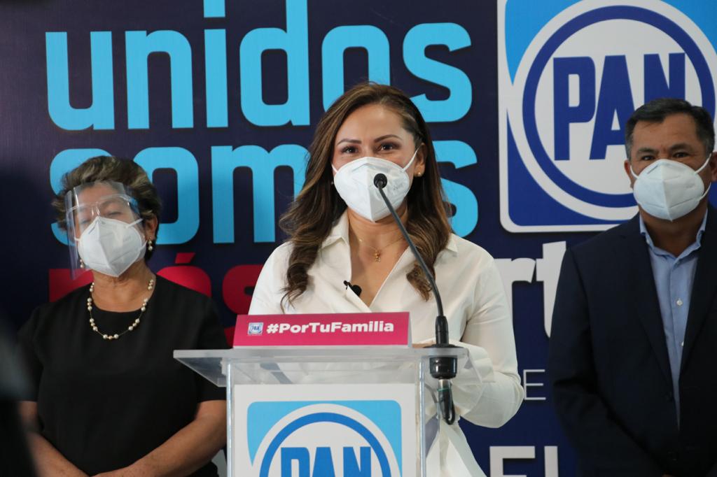 SoniaRocha1qro's tweet photo. ¡En la Sierra Gorda y El Semidesierto, Acción Nacional está listo! Me registré como precandidata del @PANqueretaro a la diputación por el #1erDistrito Federal. Estamos en el buen camino #UnidosSomosMásFuertes https://t.co/IQ84vtvaCg