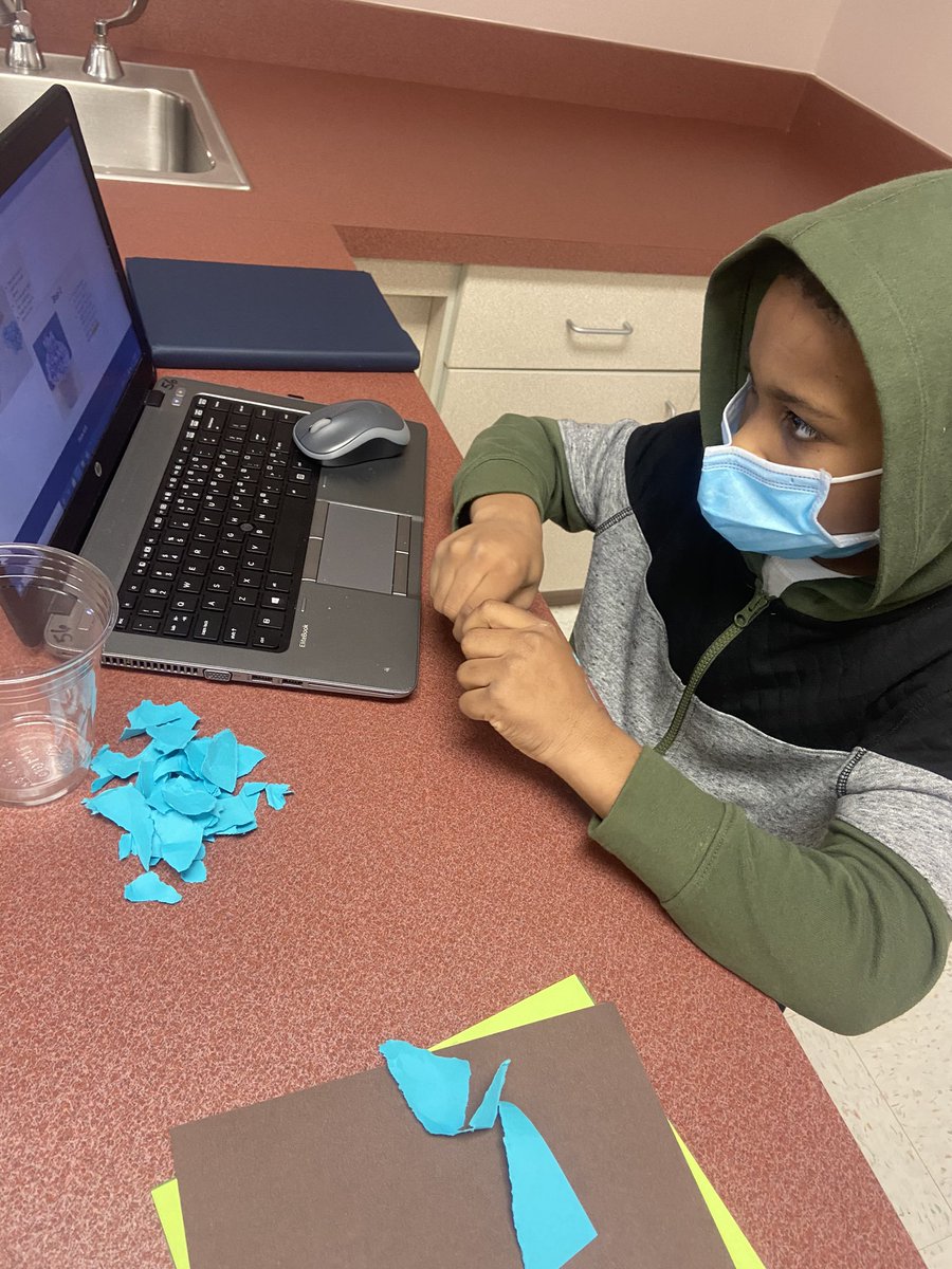 MathScience_CPD's tweet image. 5th graders in Ms. Evans’ class creating models to explore the processes that led to the formation of sedimentary rocks. #compaction #cementation #sciencerocks @HISD_Curric @DonelleWilliams @HISD_ElemSci @Reynolds_HISD