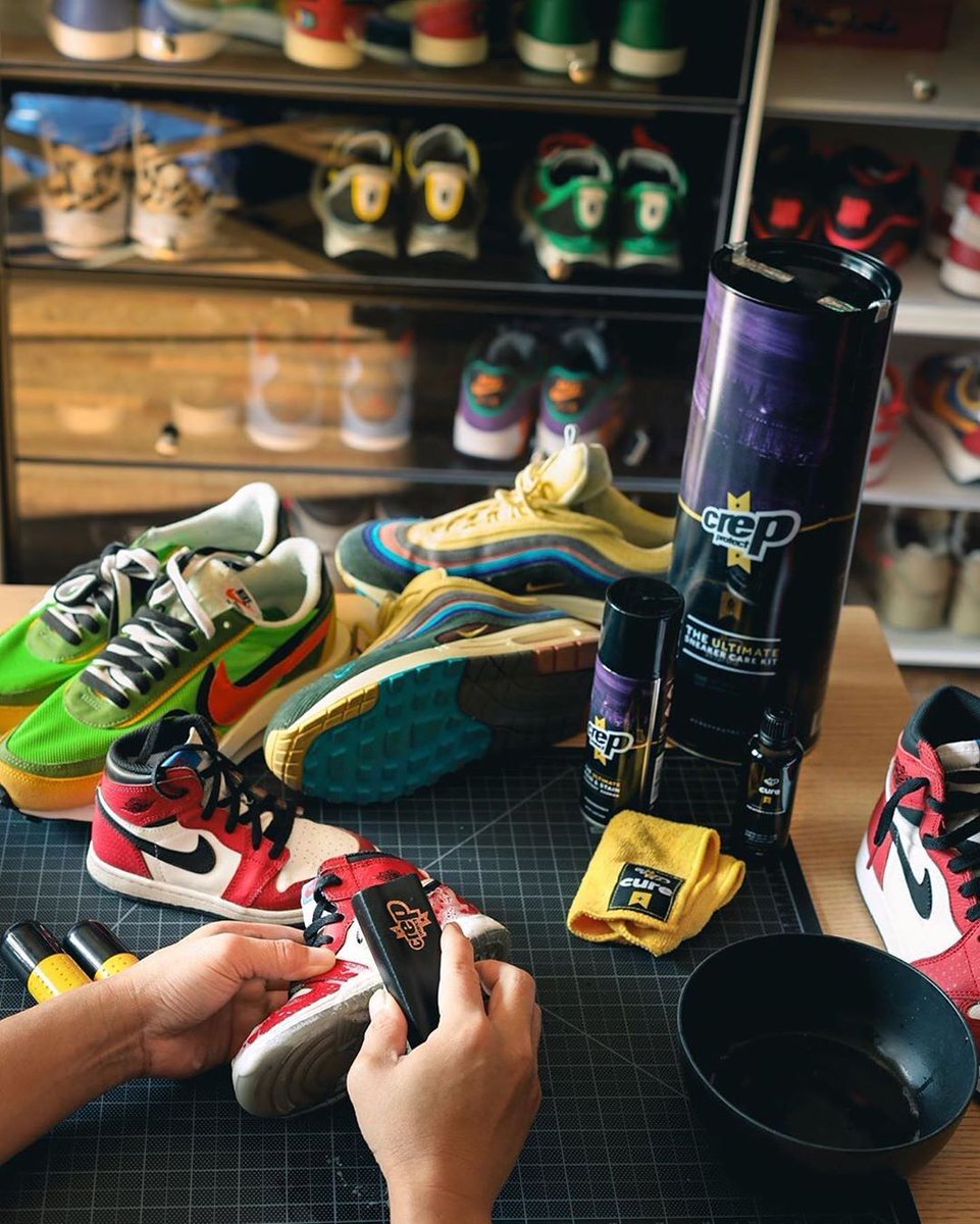 StreetmachineT's tweet image. #Sneakers🔥  Ya pueden encontrar en nuestro sitio web streetmachine.cl todos los productos @crepprotect para el cuidado de tus zapatillas regalonas👟🖤  

#CrepProtect
