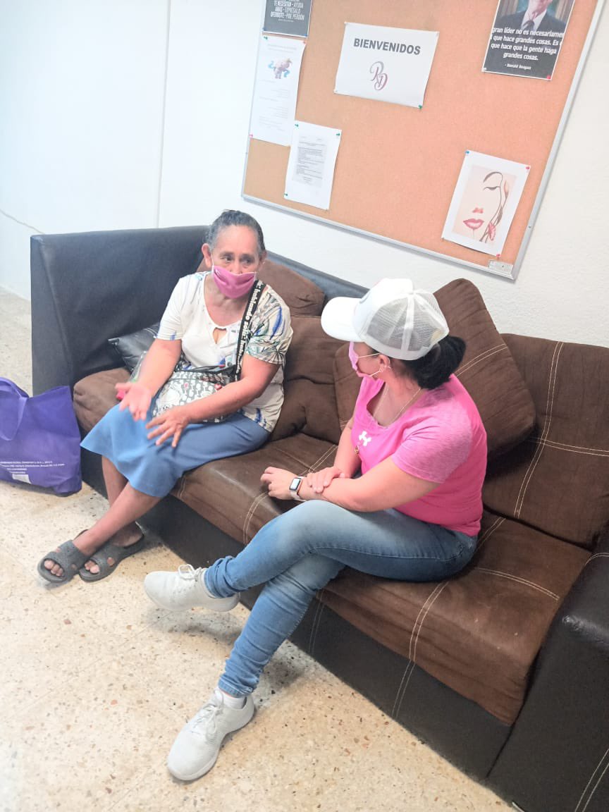 Estar cerca de las y los ciudadanos de donde yo provengo, me genera el verdadero placer de servir. 
#REYNADURAN #QRoo #mujeressi