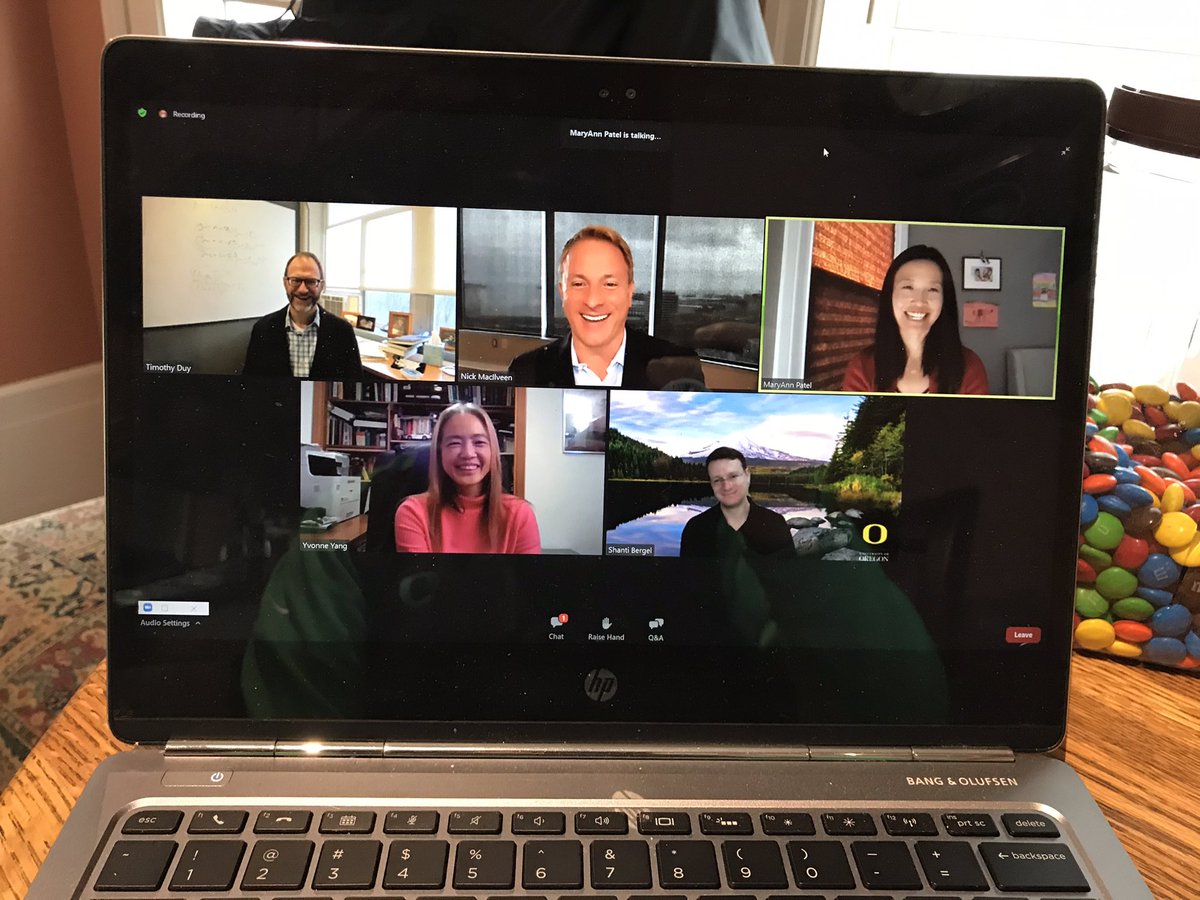 uoduckcareer's tweet photo. What an insightful and inspiring discussion by our Ducks in Tech panelists! They put our current circumstances in perspective and gave us a lot of hope for the future of our economy and society! The recording will soon go on https://t.co/8y3qGEvTq9. #GoDucks @uoregon @UOAlumni https://t.co/TRzgHZBOE1