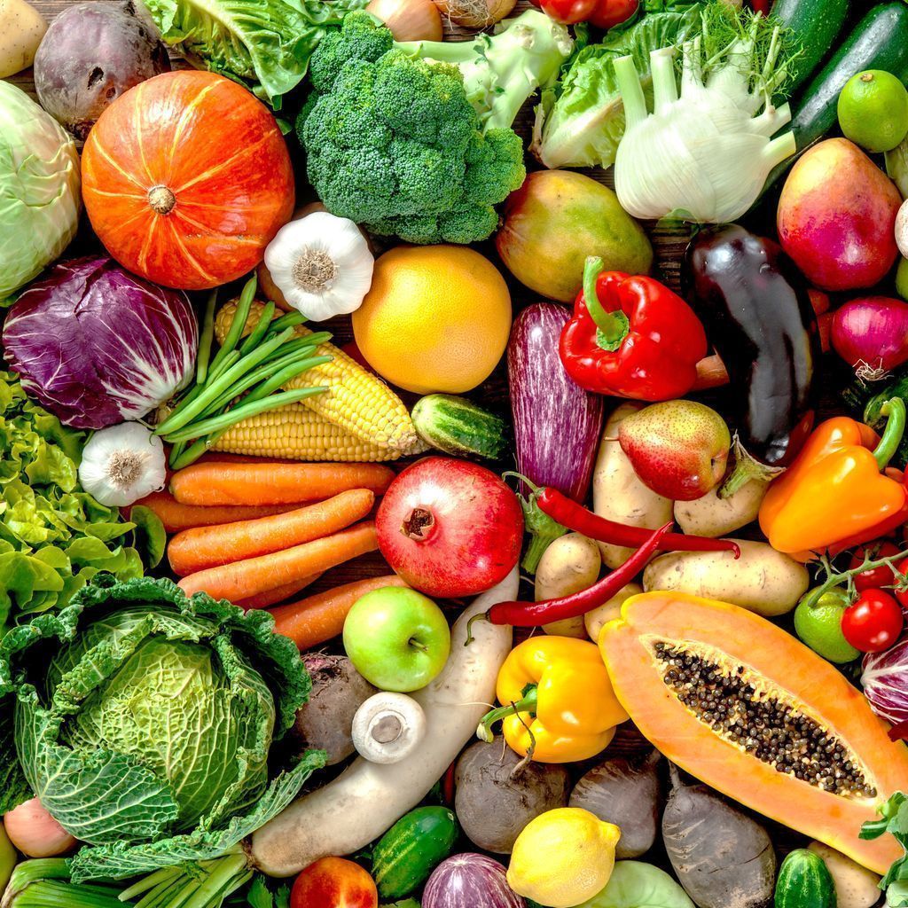 Para ayudar a fortalecer tu inmunidad en estos tiempos de #COVID19, asegúrate de  👇

🍏 Comer muchas verduras y frutas
🍔 Vigilarel consumo de grasas
🍽️ Consumir menos sal y azúcar
💧 Beber agua regularmente
🏊 Hacer ejercicio
🍻 Si consumes alcohol, con moderación