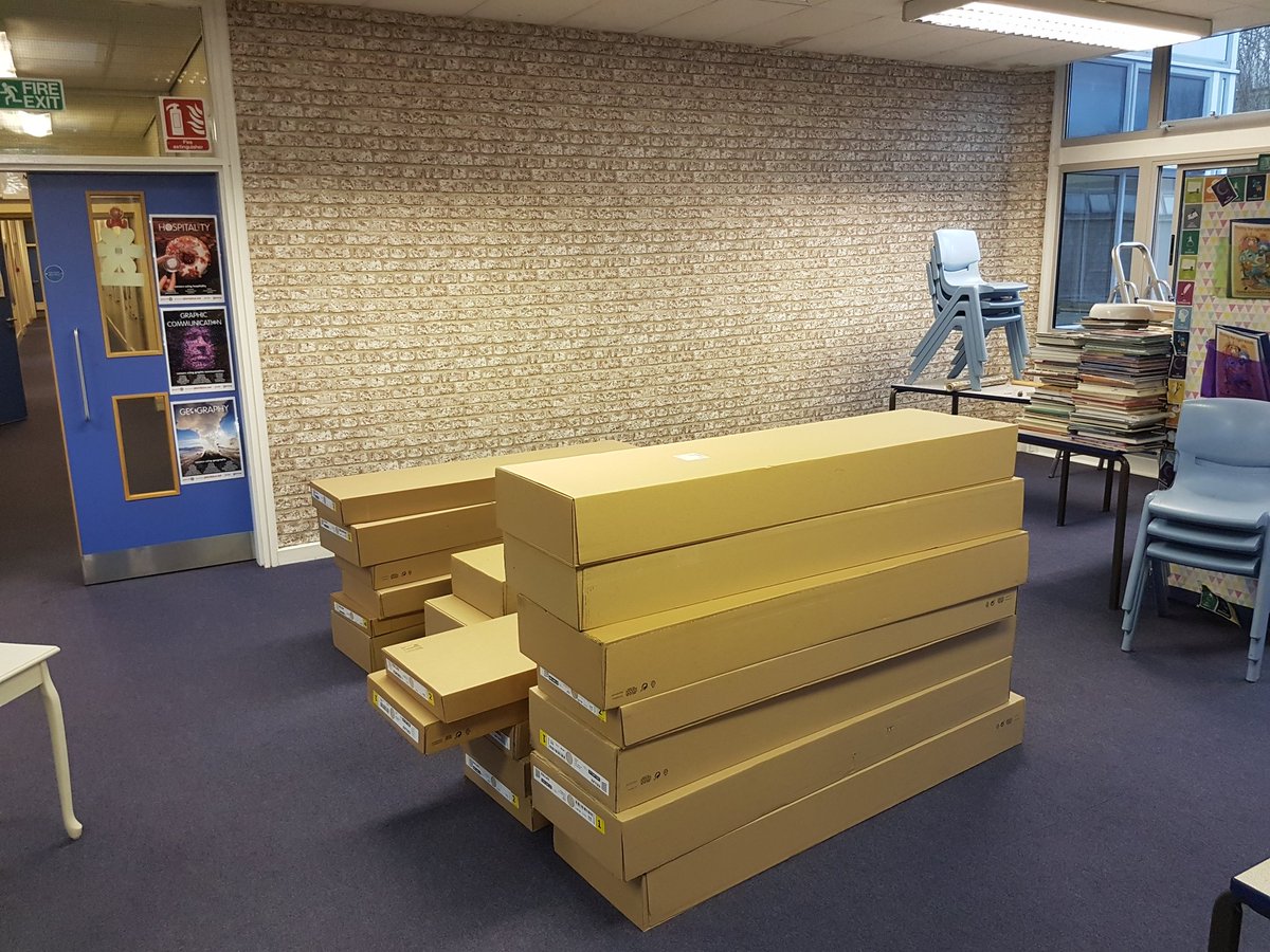 WardyWardster's tweet photo. Library refit continues... (today, furniture delivery and wall sign wording painted) #SchoolLibrariesMatter #LibraryRefurb #LibraryRefit https://t.co/PXiDjI00Nt