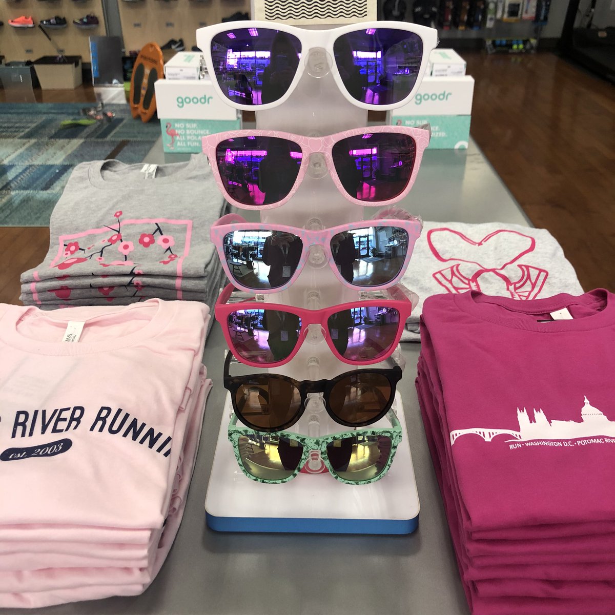 PRR_Leesburg's tweet photo. 💗Valentine’s Day 💗 is just around the corner!

Check out our new =PR= graphic tees and V-day themed Goodrs 👀!

✨Perfect for:✨

💕Keepin’ you motivated to log those miles 
💜That special someone
💗That virtual =PR= 5K you just signed up for https://t.co/EzcKEh0Uzl