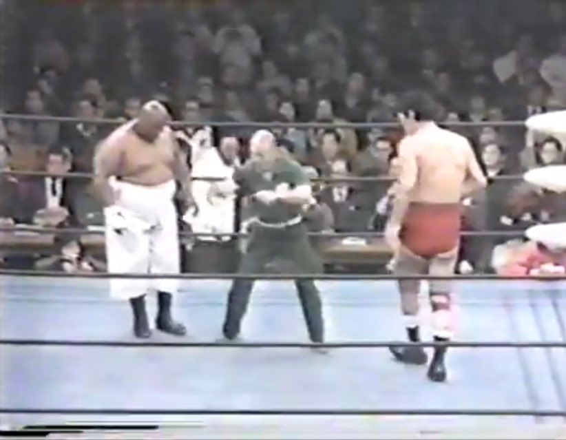 نسخة 1978جاينت بابا ضد عبد الله الجزارتقييمي الشخصي: 4بعد بناء عامين يعود الاثنين لمواجهة بعضهم في النهائي مرة اخرى واعتقد ان هذا افضل نزال جمعهم بالنسبة لي.بابا داخل النزال بجاهزية كاملة ويتعامل مع عبد الله بحذر شديد بسبب النزالات السابقة الي جمعتهم