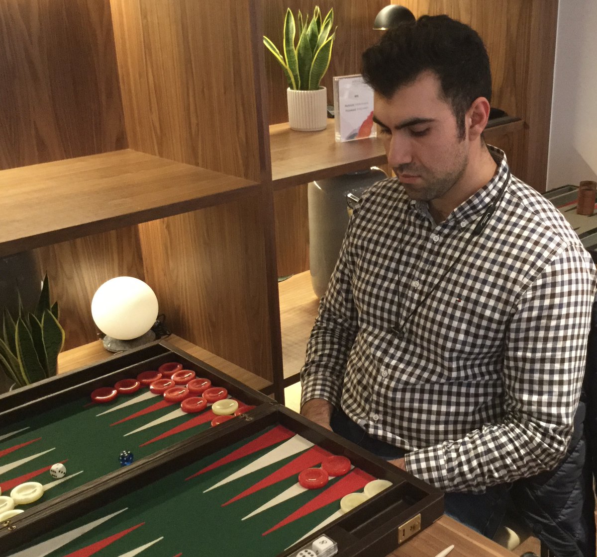 MartinBarkwill's tweet photo. UK v GERMANY Friendly International. USA backgammon legend NEIL KAZAROSS joins the commentary team for tomorrow's match Aref Alipour (UK) v Torsten Lux (Germany) @ 2100 UK time! Don't miss the action on: https://t.co/zLgmDPPW0K

Germany leads 2-0 in this 21 point match. https://t.co/MORPmcxdWo