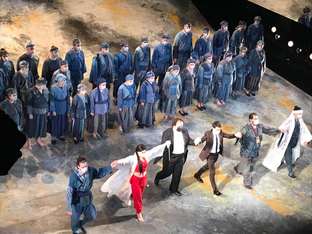 RamonSobrino1's tweet photo. Hoy hemos tenido la "primera" función de #PêcheursOVD @operaoviedo con @BakanovaSoprano @CelsoAlbelo @borjaquiza #FelipeBou @JMPerezSierra @yoshioida @OFIL_Orquesta 
Pese a la pandemia, en Oviedo sigue el milagro de la ópera en directo #CulturaSegura ¡Enhorabuena a todos! https://t.co/61C3rZh1tY