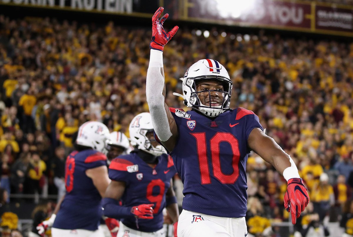 MilesLockhart1's tweet photo. After a great conversation with @CoachPaopao I am exited to announce I have received an offer to U of A 🐻⬇️@bangulo @JUSTCHILLY @CodyTCameron @Rivals  @coachcmcdonald https://t.co/EI7uleZy8n