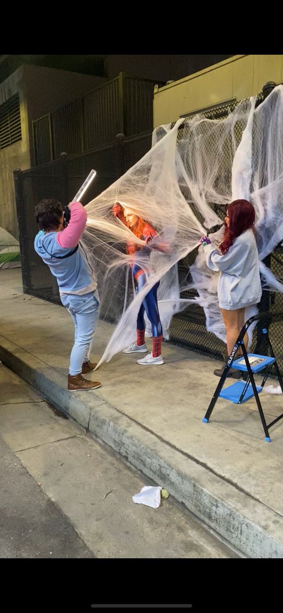 rebeccaseals's tweet photo. the set up                        the shot https://t.co/B1NSvBJqFB