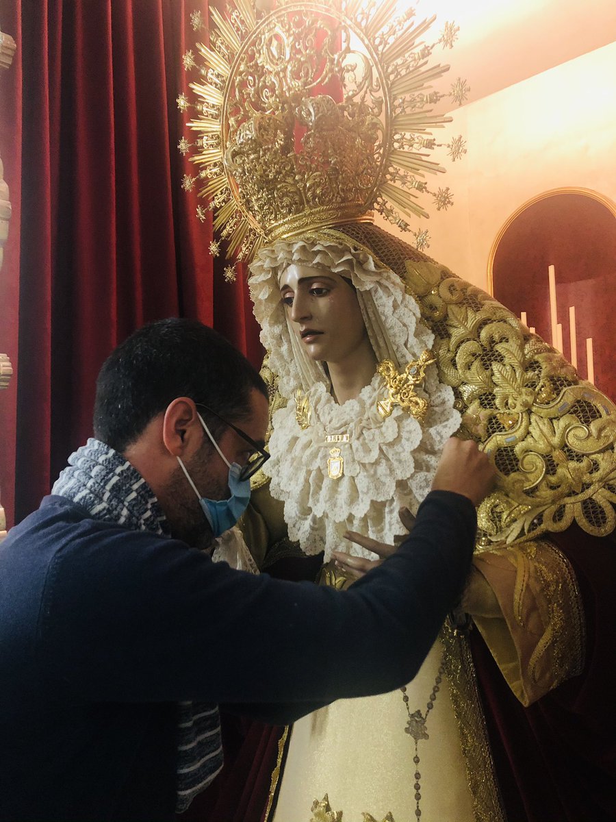 Manos que son pinceles, dibujan esta bella y dulce estampa. Gracias una vez más <a href="/abejaranito/">Antonio Bejarano</a>