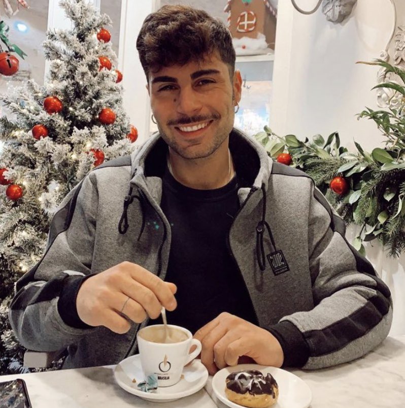 “Yo veo La Isla de las tentaciones por la trama”

La trama:
 #LaIslaDeLasTentaciones2