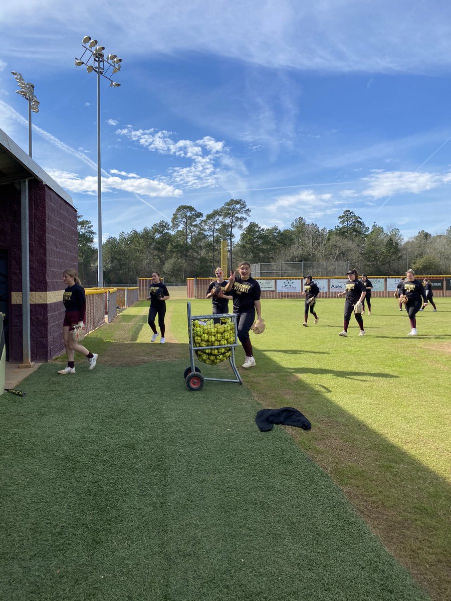 Coach_Guerra's tweet photo. It’s scrimmage week!! https://t.co/VcAIzYMTrT