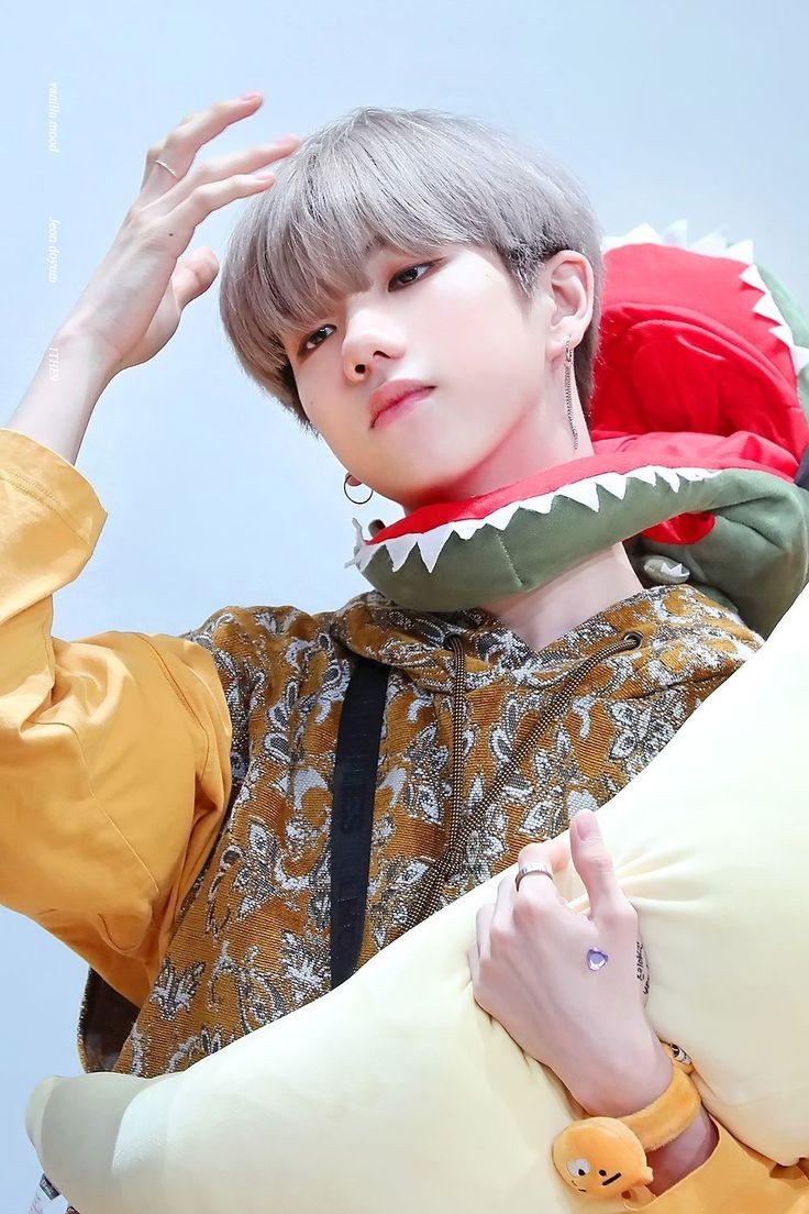 JeonDoyum02_'s tweet photo. 💌-->Hola!¡ Doyum Te Ama Mucho!¡!¡❤️
Pronto regresará y lo verás brillar de nuevo✨recuerda mantenerte saludable , toma agua y come bien •⌣•  #PlayMBOYS #전도염 #도염 #DOYUM #원더나인
(activa las notificaciones para que estés enterado de todos los tweets) https://t.co/EaW773wjv5