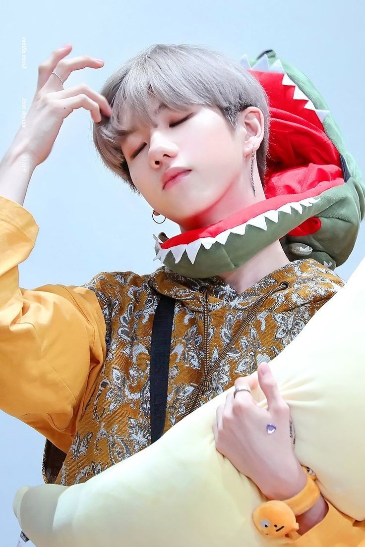 JeonDoyum02_'s tweet photo. 💌-->Hola!¡ Doyum Te Ama Mucho!¡!¡❤️
Pronto regresará y lo verás brillar de nuevo✨recuerda mantenerte saludable , toma agua y come bien •⌣•  #PlayMBOYS #전도염 #도염 #DOYUM #원더나인
(activa las notificaciones para que estés enterado de todos los tweets) https://t.co/EaW773wjv5