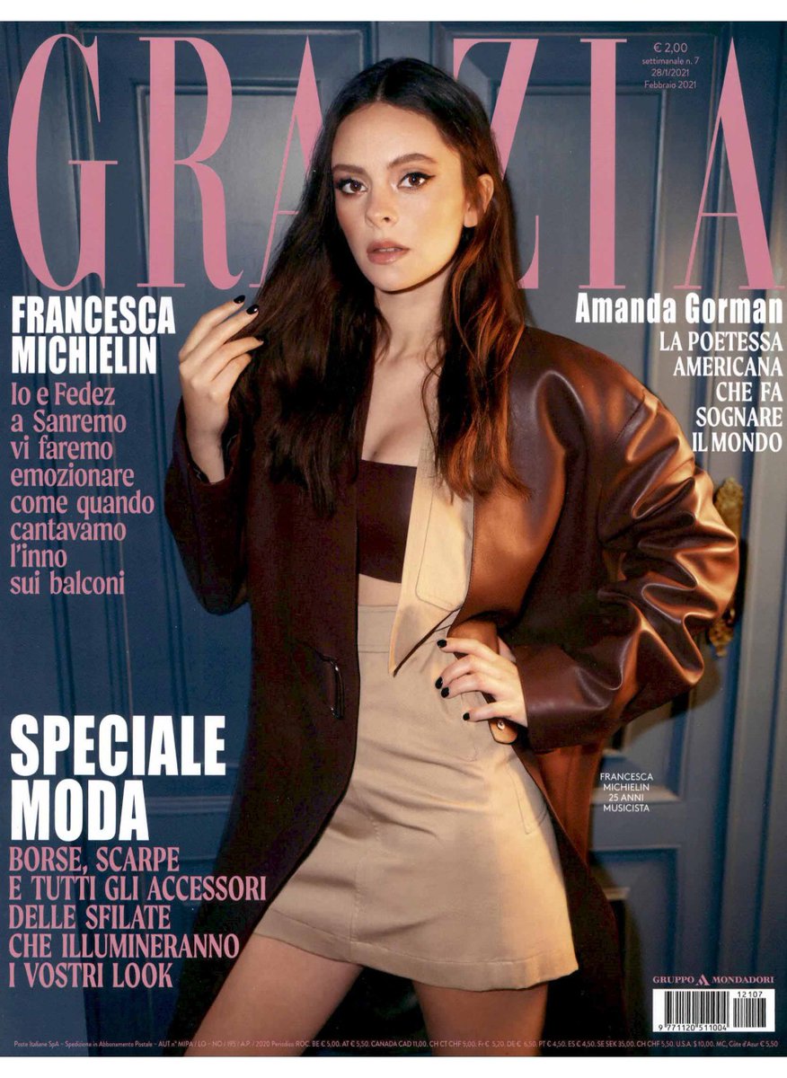 erranistudio's tweet photo. Yves Rocher makes @francescacheeks shine on the new @Grazia cover styled by Tamara Gianoglio & photographed by Simone Falcetta.
Special thanks to @silviagrilli , Stefania Bellinazzo & Sonia Sassi.
#graziamagazine #yvesrocheritalia #francescamichielin #erranistudio https://t.co/uMf8RRUsfM