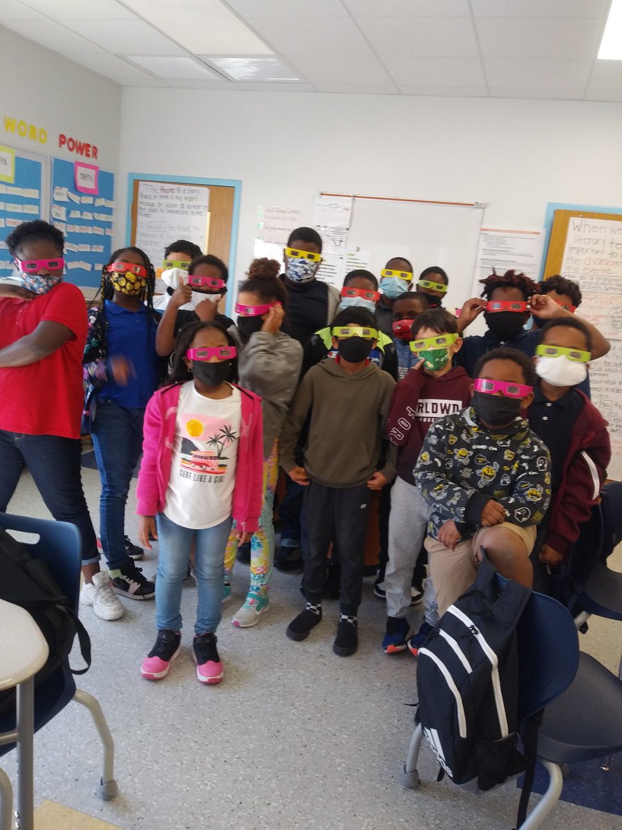 We look so good wearing our prism glasses. Always scientists! Always lovin' science!