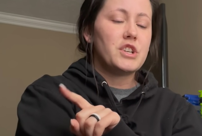 NEW RECAP! Jenelle Evans' 'My Mom Blocked Me' video: