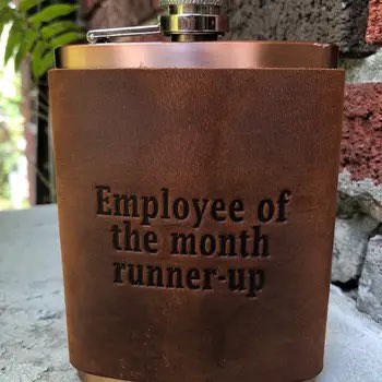 MTsteamboat's tweet photo. ๐ We are looking forward to getting these fun leather flasks in at the shop on Saturday!!! Whoโs youโre runner-up for employee of the month? ๐ค #leatherflasks #letshavesomefun #steamboatdrygoods #MADEinUSA ๐บ๐ธ https://t.co/PwhM9y0YM9