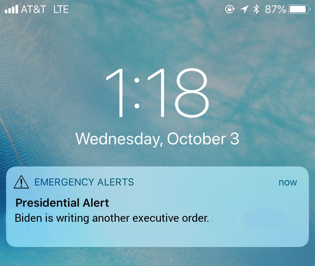 awakeandcreate's tweet photo. This guy is writing executive orders at an unprecedented rate. #DictatorBiden #ExecutiveOrders #stopthemadness #libertarian https://t.co/dukd1kOz1o