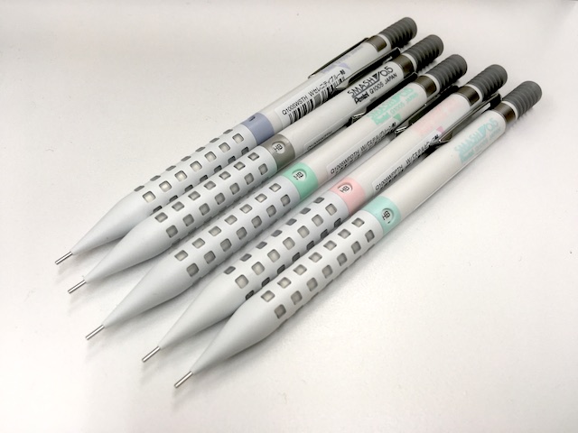 スマッシュ 東急ハンズ限定色が登場です！ 白を基調としたデザインが春