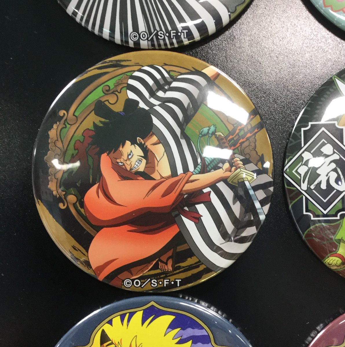 One Piece 麦わらストア名古屋店 בטוויטר おすすめ商品 麦わらストア限定 輩 缶バッジ 第弾 ワノ国 全30種 440円 税込 好評発売中 麦わらストア Onepiece