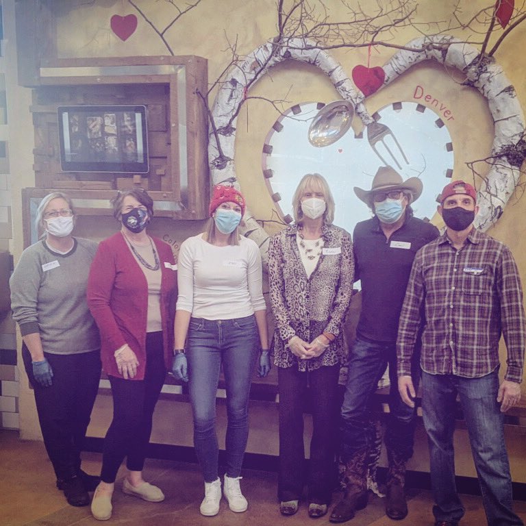 ConciergeofCO's tweet photo. Over 600 bags were packed by representatives of our association at @projectangelheart last week!  Thank you so much for letting us be a part of your mission and your kind actions! https://t.co/UJPEgsLARF