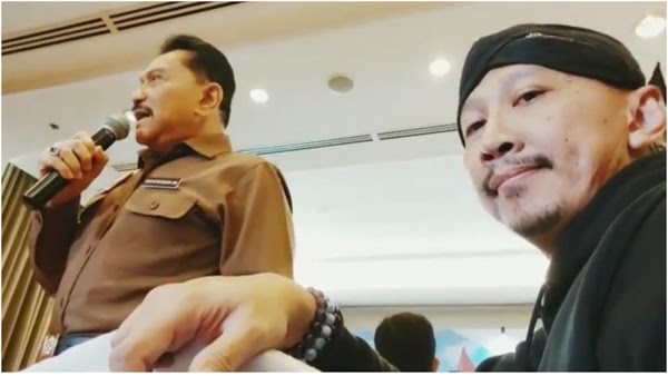 PutraWadapi's tweet photo. Abu Janda merasa dipelihara oleh bosnya jadi brutal ganggu ruang demokrasi. https://t.co/8tjMdoOjLr