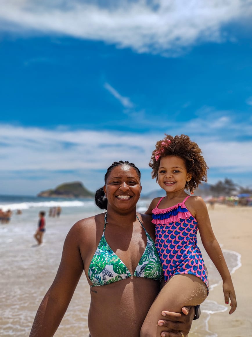 MullerQuel's tweet photo. Eu não acredito que meus amigos  confiam a mim essa responsabilidade tão grande... De ensinar e trilhar um caminho bom! De ser mãe na a ausência da mesma..
 Obg por me confiar esse tão gratificante papel !
Espero alcançar suas expectativas! 
Dindinha da kakau! https://t.co/A5bVU2mzqc