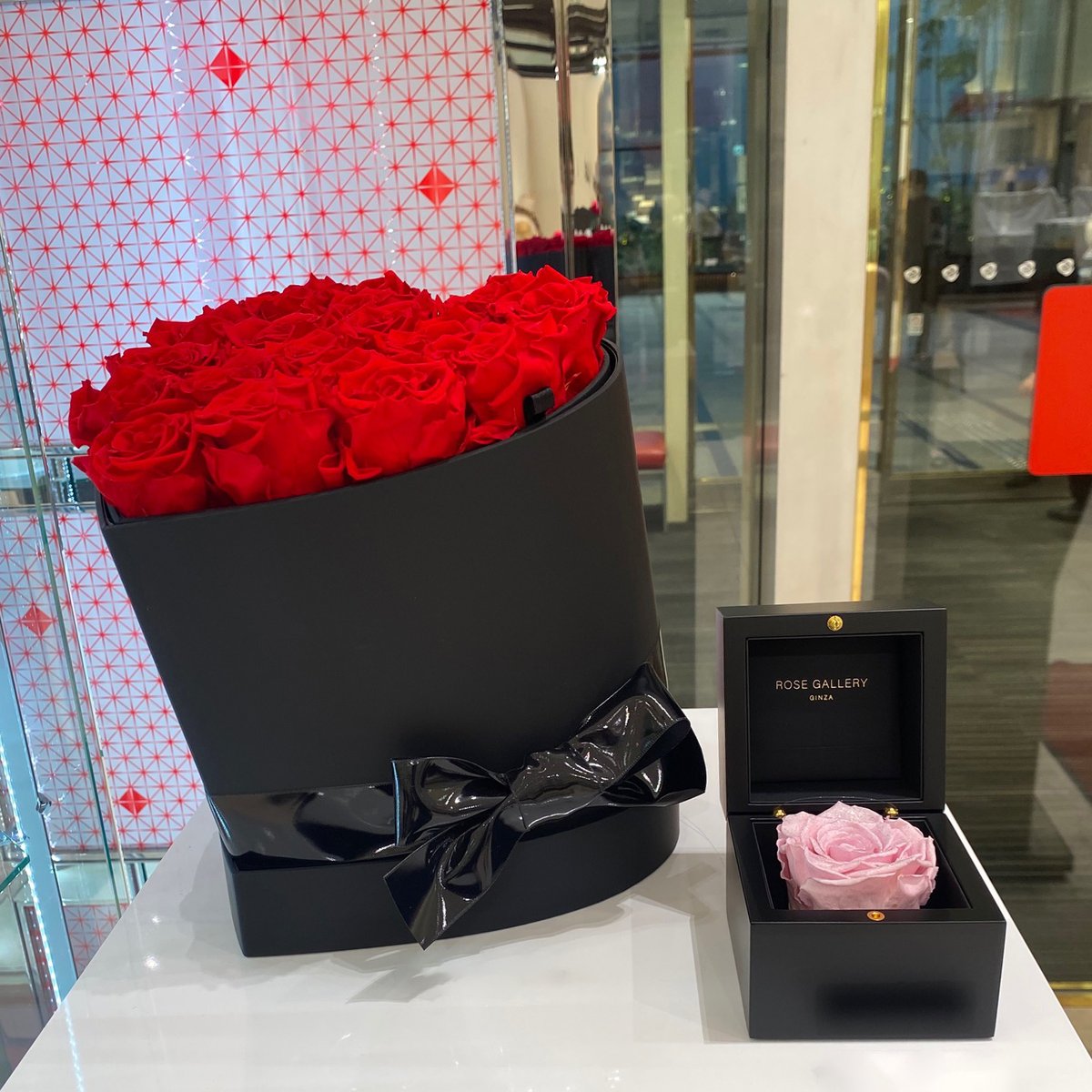 Timelessrose By Rose Gallery A Twitter ただいま 新宿タカシマヤにて Rose Gallery Pop Up Shopが展開中です タイムレスローズが彩る特別なバレンタインをお楽しみください 新宿タカシマヤ 2f スウィングスクエア 期間 21 1 27 2 16 Rosegallery Timelessrose By Rose Gallery A Twitter ただいま 新宿タカシマヤにて Rose Gallery Pop Up Shopが展開中です タイムレスローズが彩る特別なバレンタインをお楽しみください 新宿タカシマヤ 2f スウィングスクエア 期間 21 1 27 2 16 Rosegallery