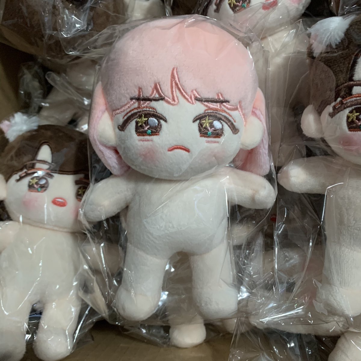 simplespringsGO's tweet photo. #simplearrivals thank you @CandyJS_CocoaVN for the super cute joshua and vernon dolls!! they arrived safely~~ https://t.co/S60I2MOJL9