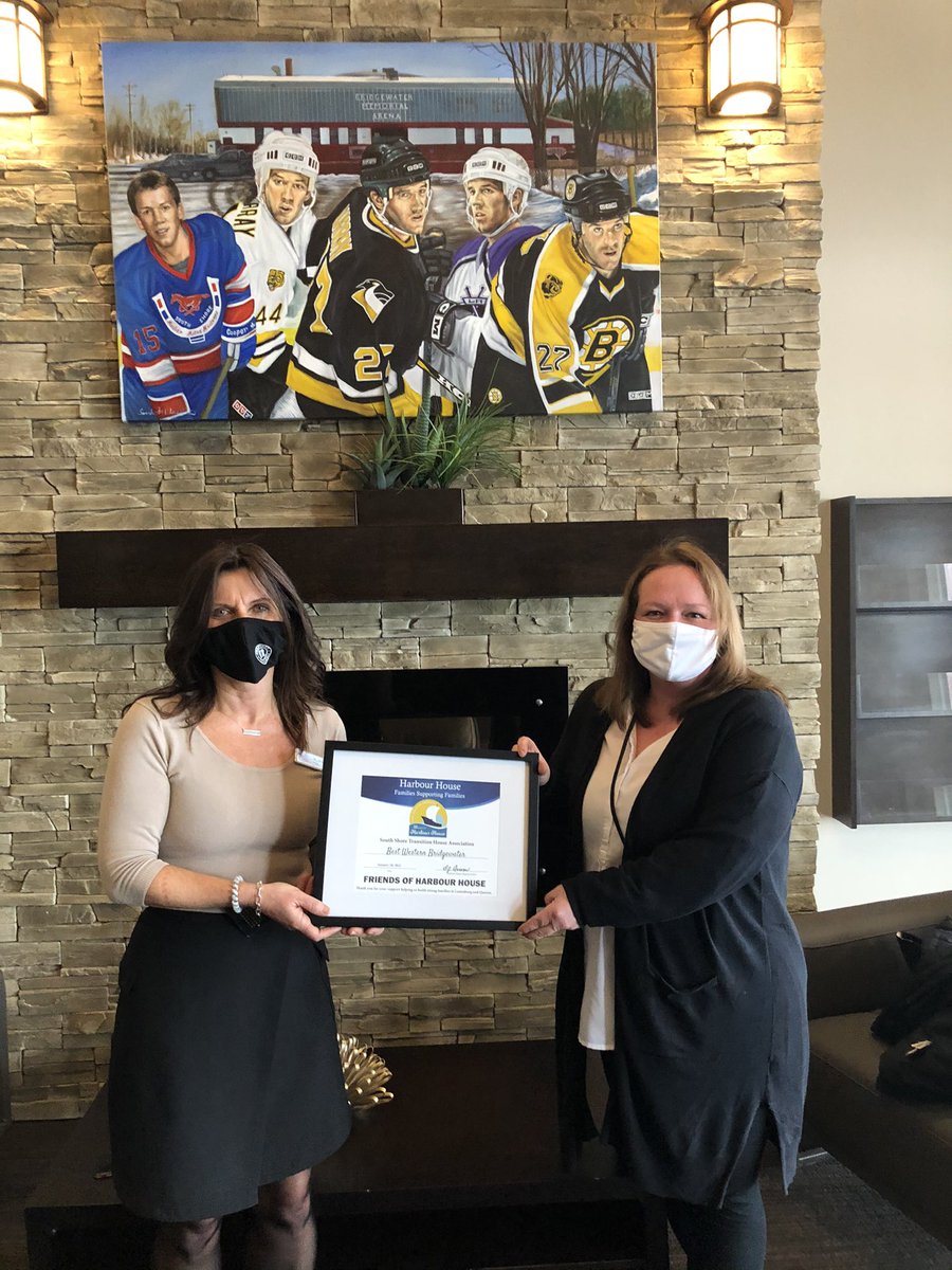 bjaucoin's tweet photo. @harbourhousens Ex Director joins Tina Grace @Bestwesternplus @TownBridgewater for their continued support as #FriendsofHarbourHouse. Check out your chance @32auctions to bid on this hotel stay! @SSBreaker @ckbw @THANS_NS @CTVNews @CBCNS @chronicleherald #families #BellLetsTalk https://t.co/1Q98w23p5i