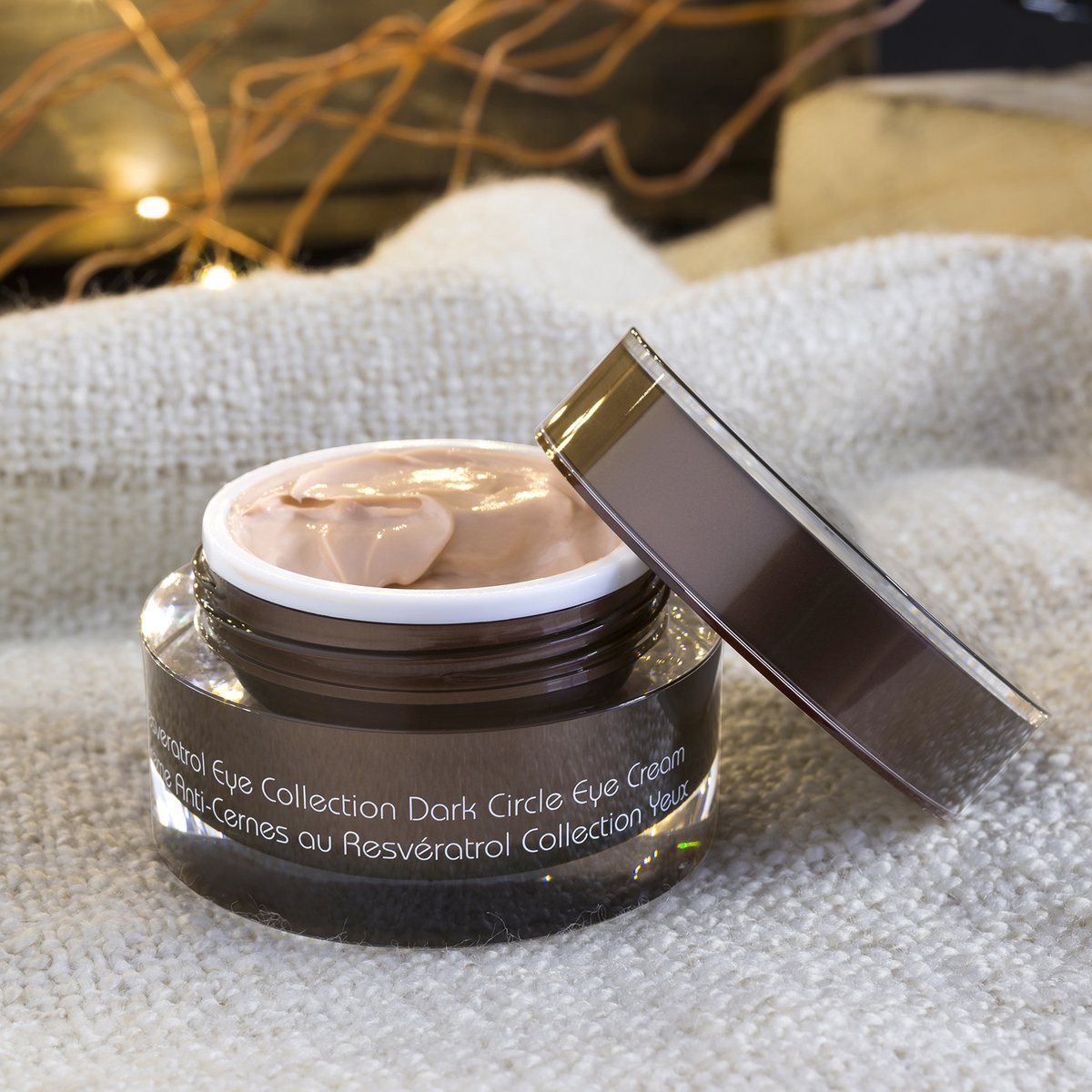 Long nights, UV exposure and dehydration are visible in you face as they usually result in dark circles around your eyes. #VineVera developed the #Resveratrol Dark Circle Eye Cream with this in mind. 

VineVera.com

#darkcircles  #antiaging #beauty #skincare