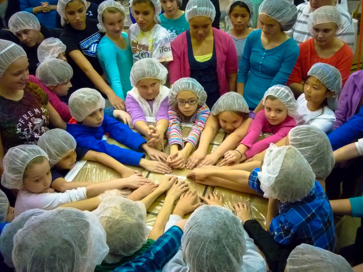 FeedTheNeedIL's tweet photo. We have been blessed to have @GShepNaperville as a founding partner of Feed the Need Illinois.  Thank you for all of your years of support! https://t.co/UdIjjXaqHX