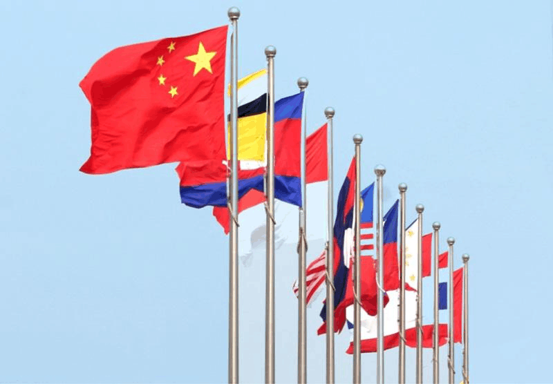 CommerceExpo's tweet photo. In 2020, China and the ASEAN for the first time became each other's largest partners.
Road, trade and exchange, China and ASEAN countries forge closer community. https://t.co/YVn8juu8fC