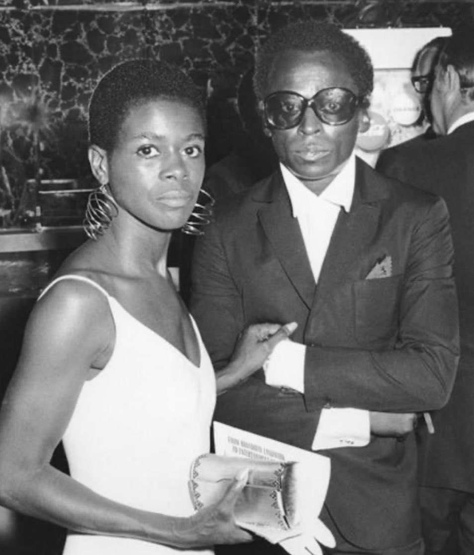 One of my favorite pics of Miss Tyson. Used it in my Black Cinema class talking about style on screen. Rest In Peace ⁦<a href="/IAmCicelyTyson/">Cicely Tyson Just As I Am Fan Page</a>⁩