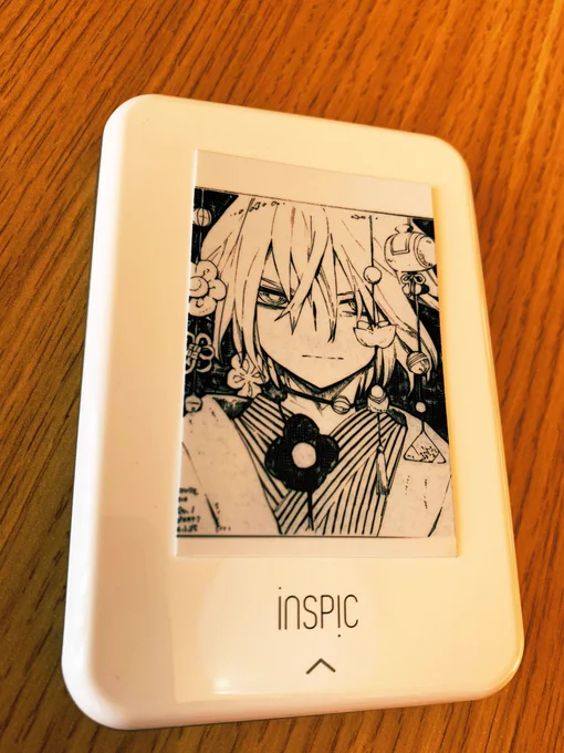 買っちゃった。
去年描いた色紙を印刷してみた。
思ったより小さかったな。
スッテカーとか楽しいね。 