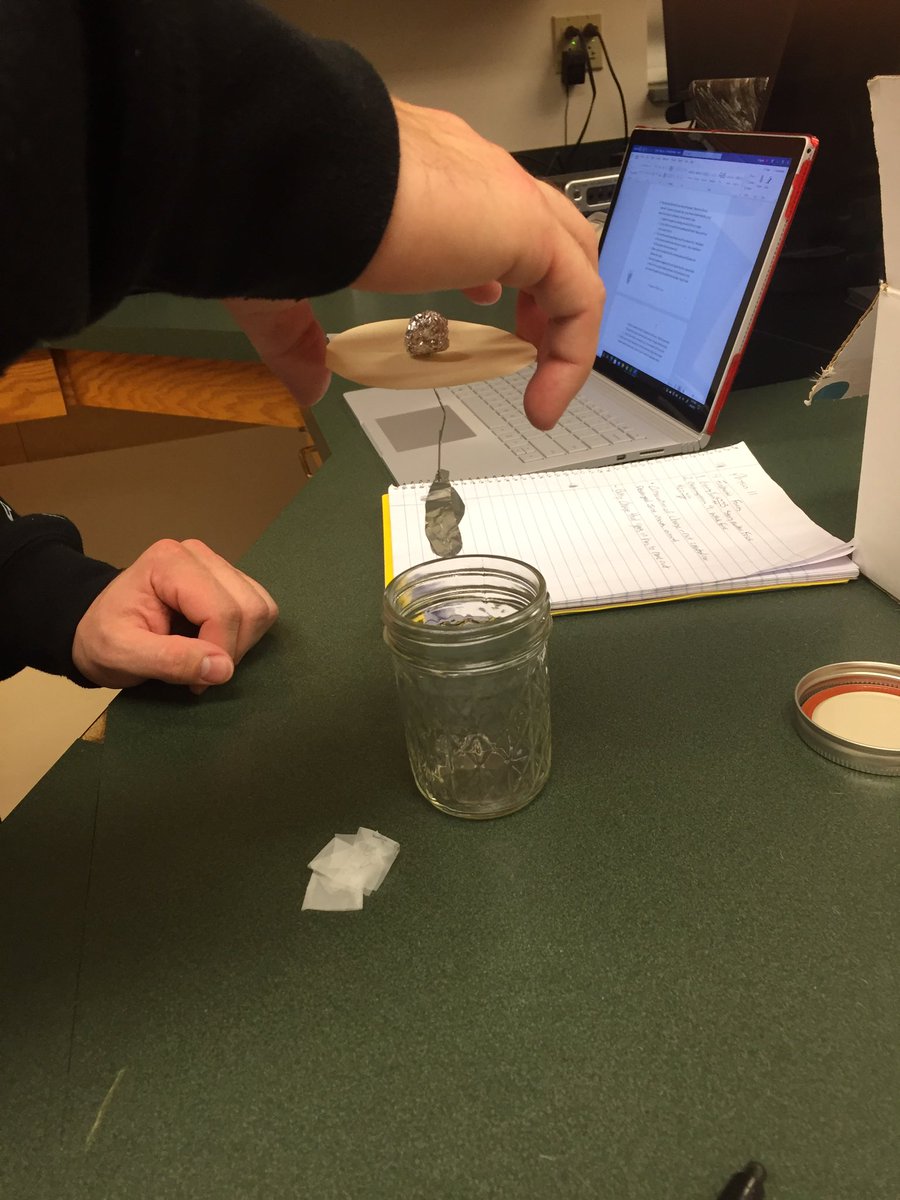 DrJohnson88's tweet photo. Fun with electrostatics in lab today! ⚡️ https://t.co/qHHdGd38RL