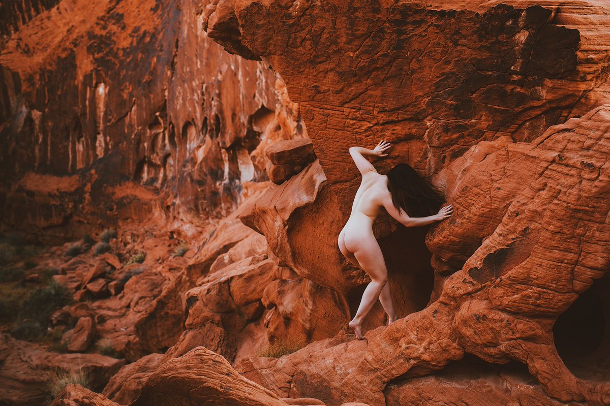 CorwinPrescott's tweet photo. So many beautiful geological formations on this planet.  From Nevada to Ireland!

@Vauntastic 

https://t.co/3WVDOmFT9O https://t.co/ZESpCBSGmm