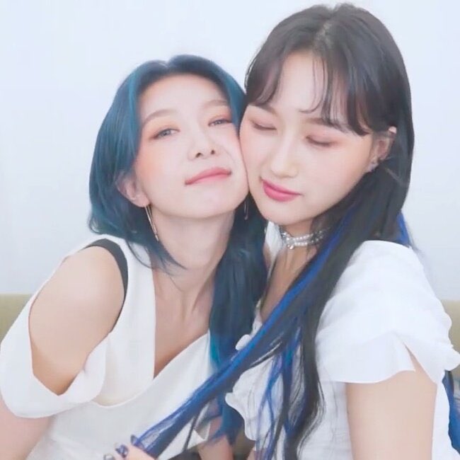 good day singbiners today i offer you singbin cheek squishes