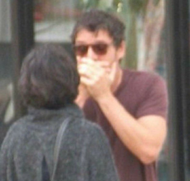 pedro pascal as emojis; a thread