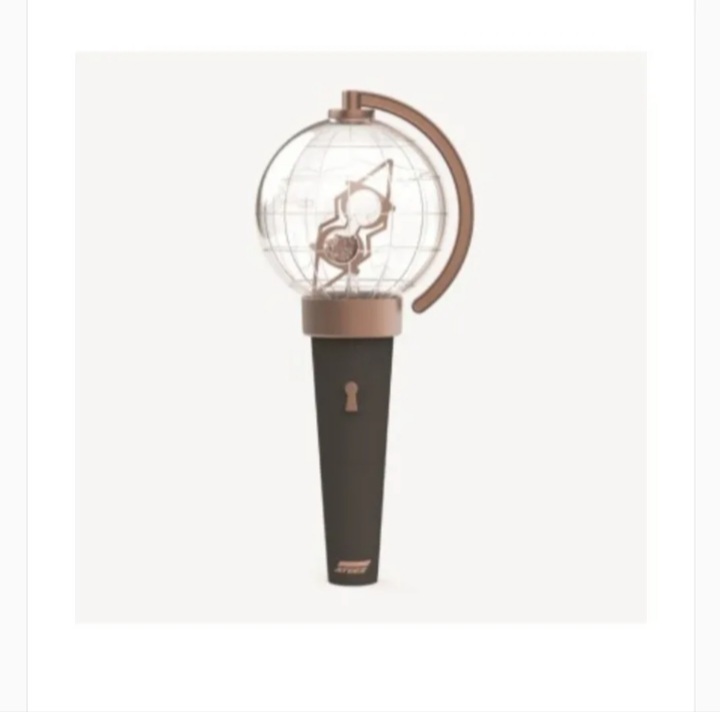 Hey atinys! 🥰🥰 If you don't have one, Quick! Grab one on our shop nowww!😉

Check the links beloww!!
kpophouse-store.com/product/ateez-…

Website link:
kpophouse-store.com 

#ATEEZ #ATINY #ATEEZMERCH #KPOPMERCH #KpopHouseStoreProducts #KpopHouseStore