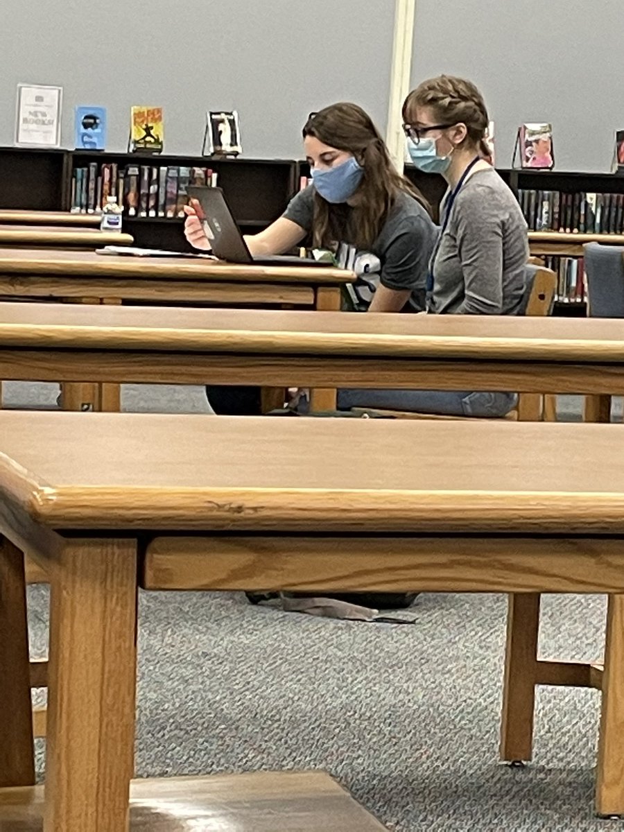 MsChereb's tweet image. Today, the Brazoswood Tutoring Center sponsored by NHS OPENED! We are excited to be a part of helping the students and teachers at Bwood! #bwoodbucs #bwoodnhs