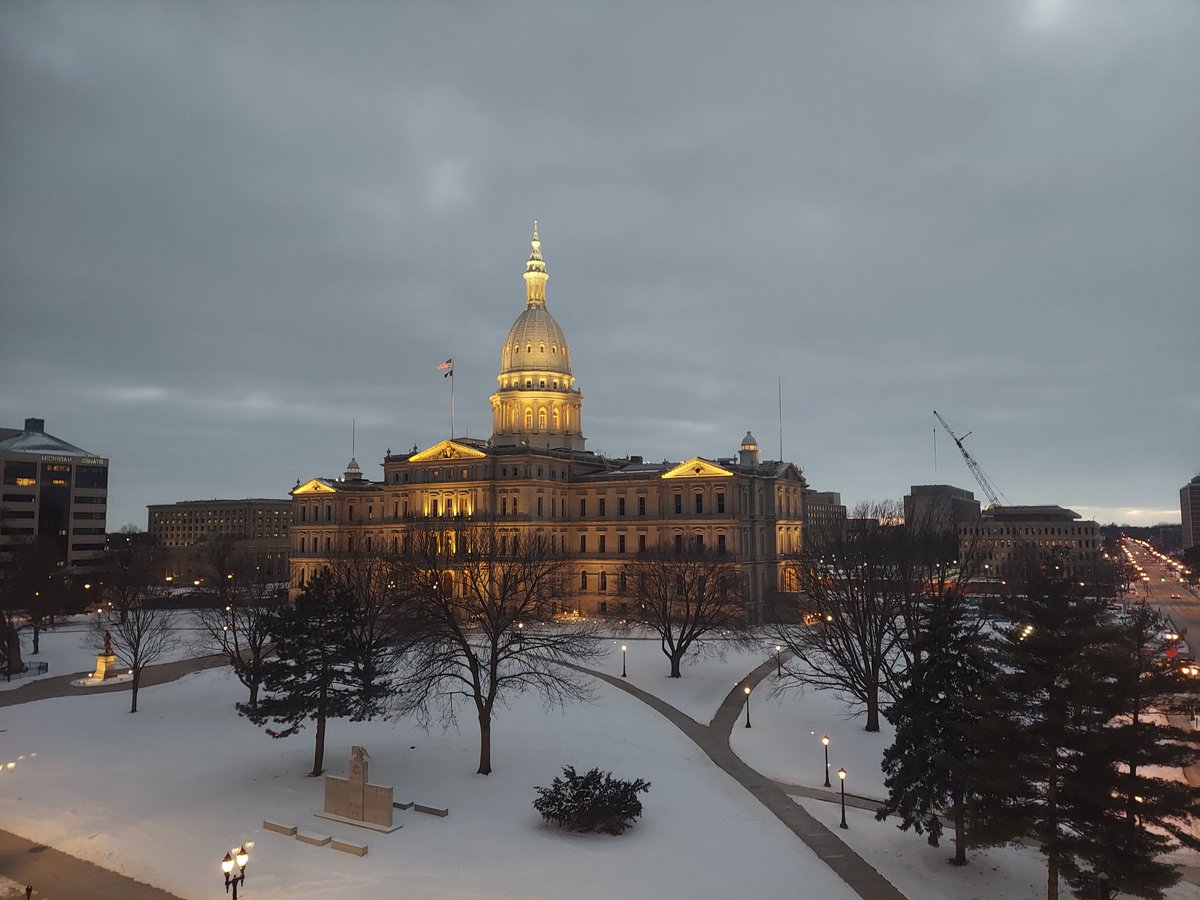 SenMaryCavanagh's tweet photo. By far her best look. #standstrong #gorgeous #resilient #loved #honored #bestlook #empowered #government #capitol #dusk #longday #demrep #freshman #101st https://t.co/UDLqNro3VX