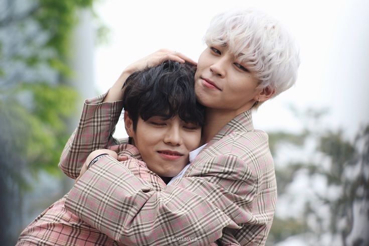 jaetineme's tweet photo. jaehyeong is way taller than woosung but he always find comfort cuddling to woosung's arms 🥺 https://t.co/cSfNRJaWba