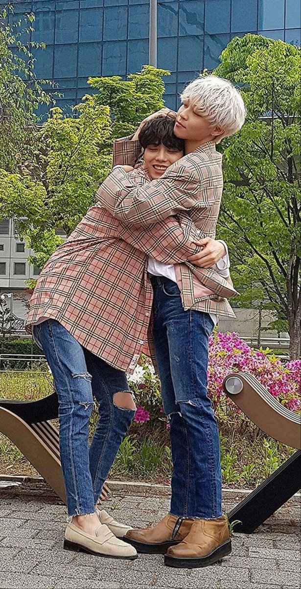 jaetineme's tweet photo. jaehyeong is way taller than woosung but he always find comfort cuddling to woosung's arms 🥺 https://t.co/cSfNRJaWba