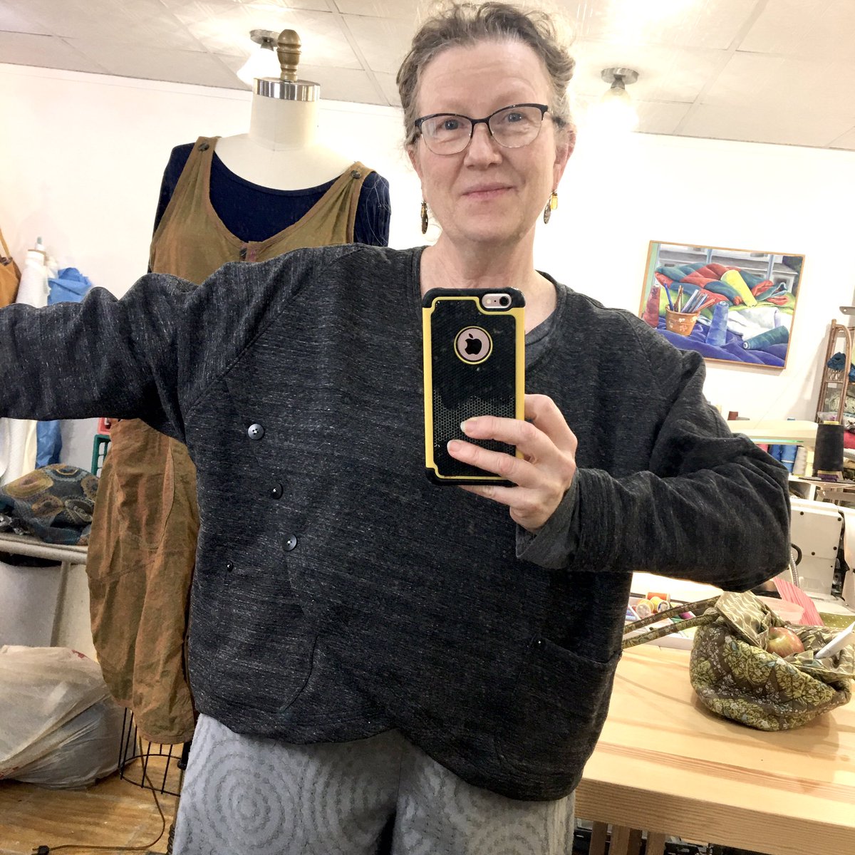 KamalaBoutique's tweet image. Always a good studio day when the clothing I design sells within 5 minutes of posting it in my store. #sewist #kamalaboutique #oneoffdesigns