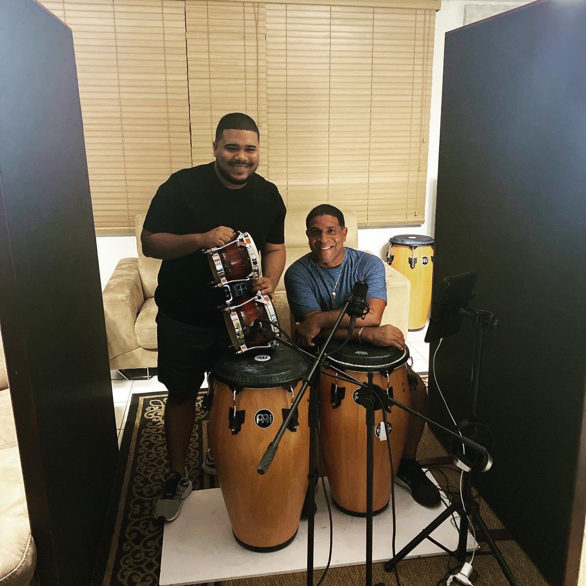 pianistajuanm's tweet photo. ¡Grabación de hoy!
Arreglo para la Orquesta Planté Bandera 🙌
Arreglo: Carlos García 🎶
#musica #puertorico #meinlpercussion #kachirothompson #peteperignonpete https://t.co/kGjxtYDYAx